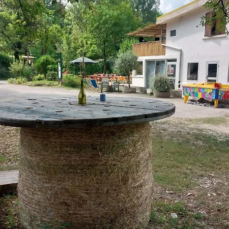 6 Places Campsite *