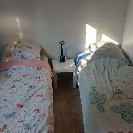6 Places Campsite